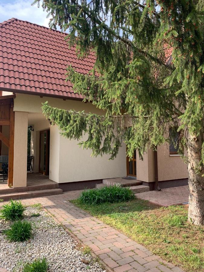 Kemences Haziko Apartment Szarvas